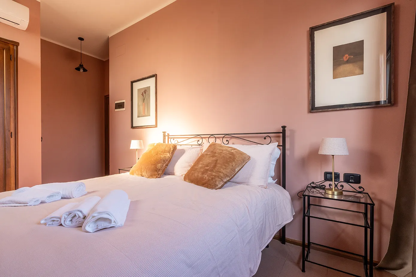 Bagno privato moderno della Locanda CasaMerlò a Calderara di Reno, Bologna